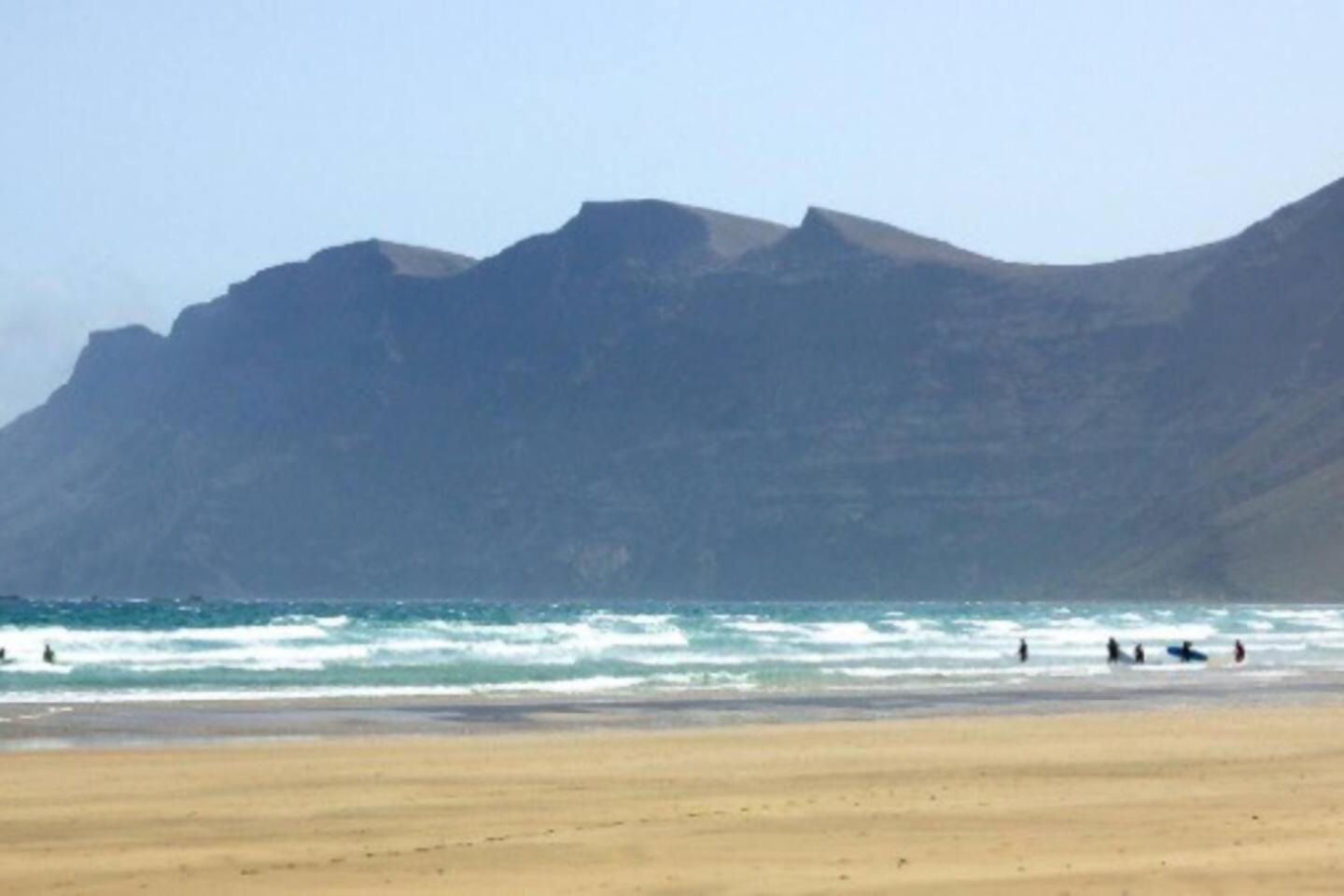 شقة Famara Surf Wifi المظهر الخارجي الصورة